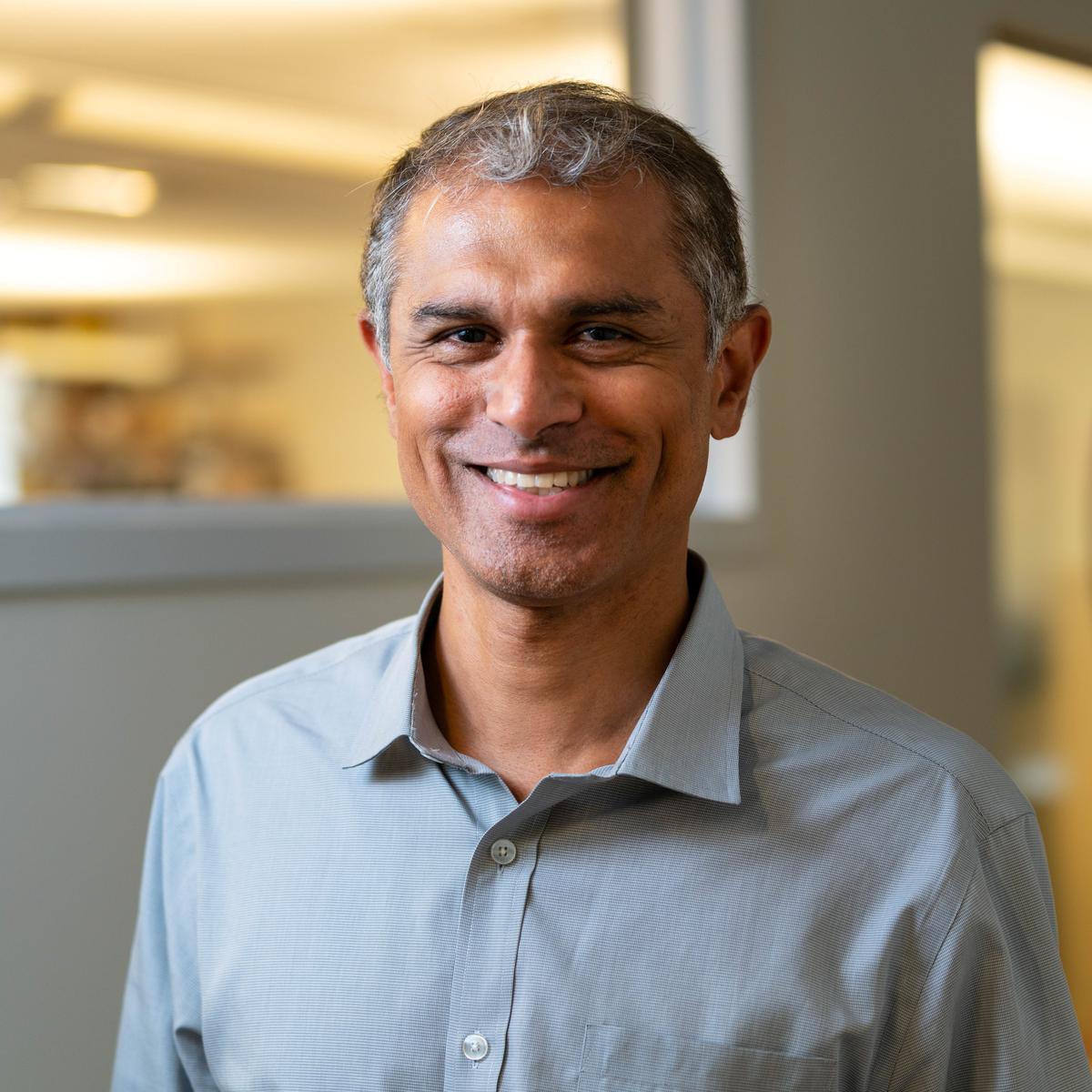 Hari Balakrishnan Marconi Prize1