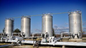 LNG transportation fuel advantages