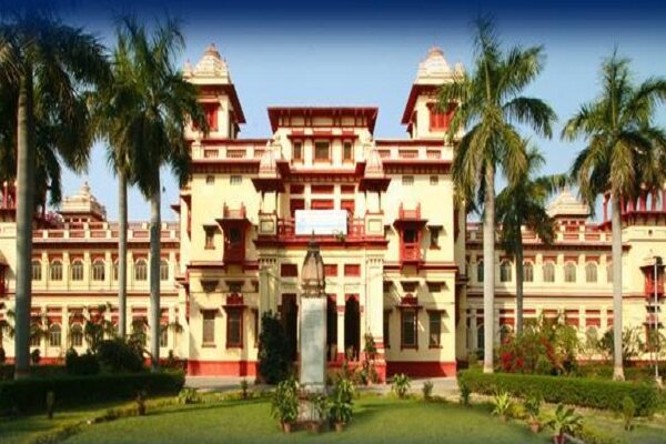 Oldest university in Uttar Pradesh