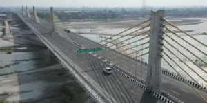 six lane Ganga bridge