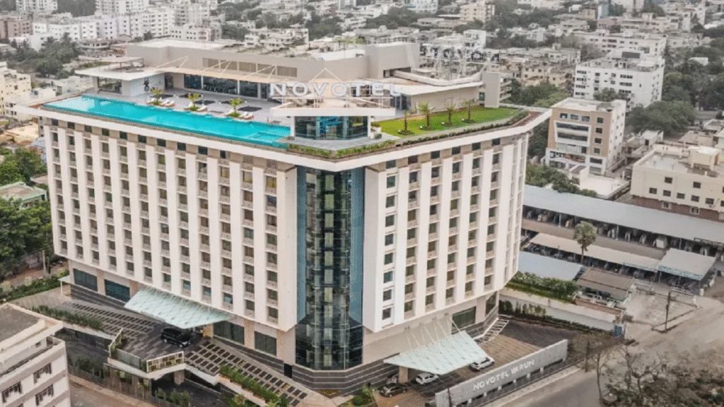 Best 5-Star Deluxe Hotel Award