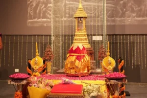 Buddha relics exhibition Russia