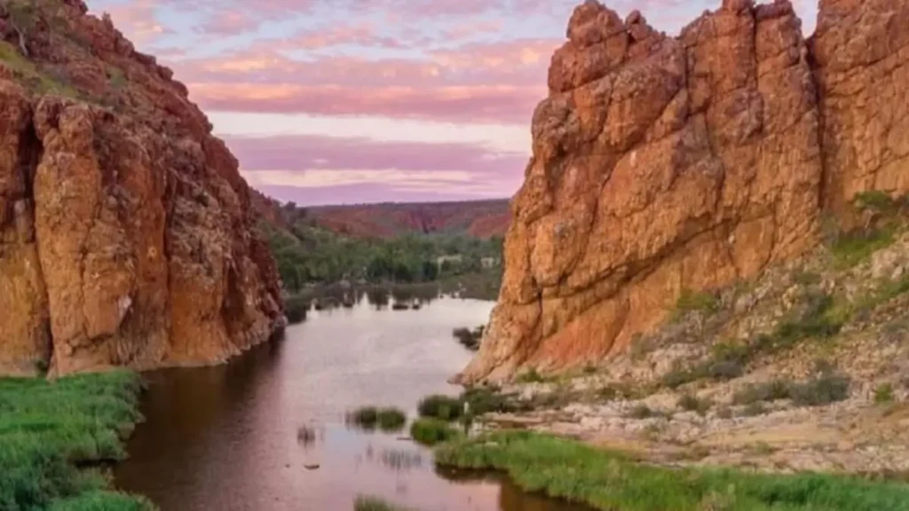 Oldest flowing river Australia