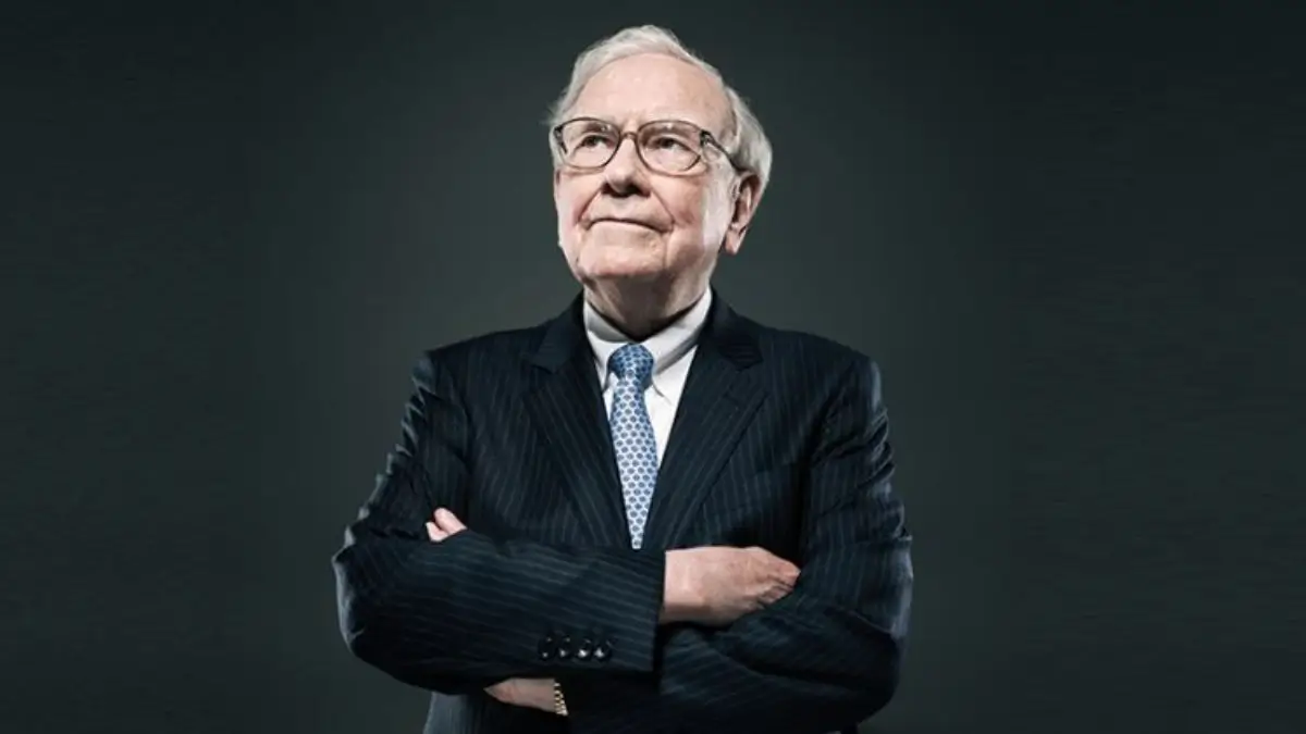 Warren Buffett Steps Down as CEO of Berkshire Hathaway