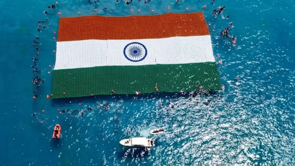 Largest Underwater Tricolour Guinness Record India