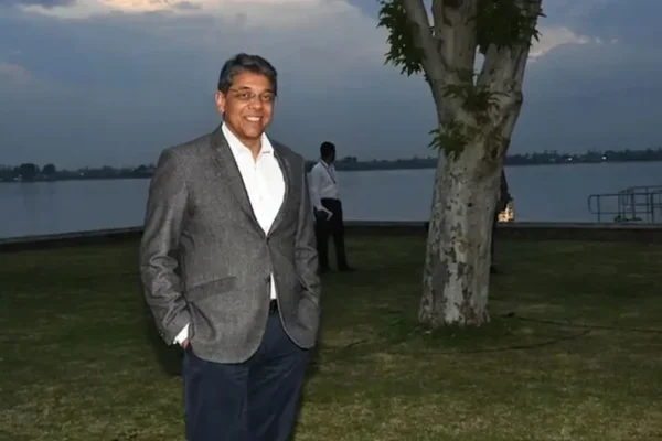 Mahesh Dixit IB Director