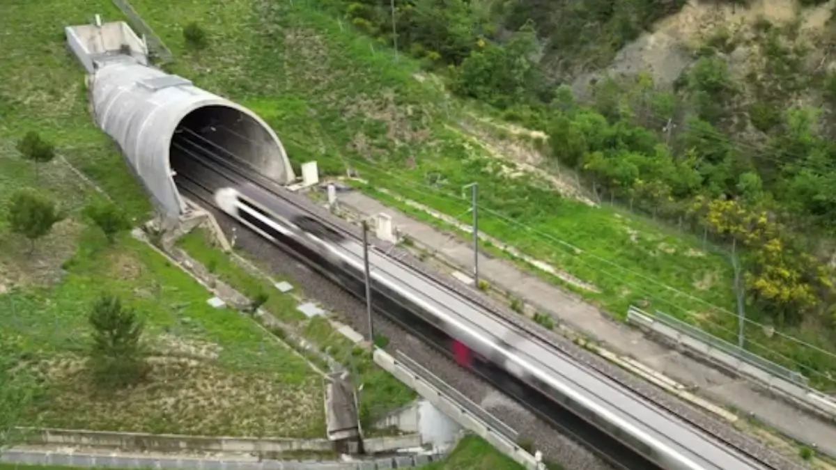 india first tunnel hood technology