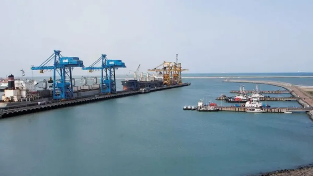 Kamarajar Port 18 metre draft