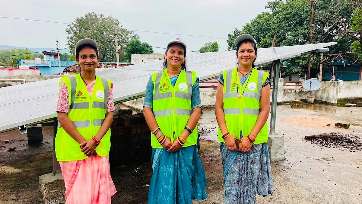 Chhattisgarh DWEEPTI Yojana women solar entrepreneurship