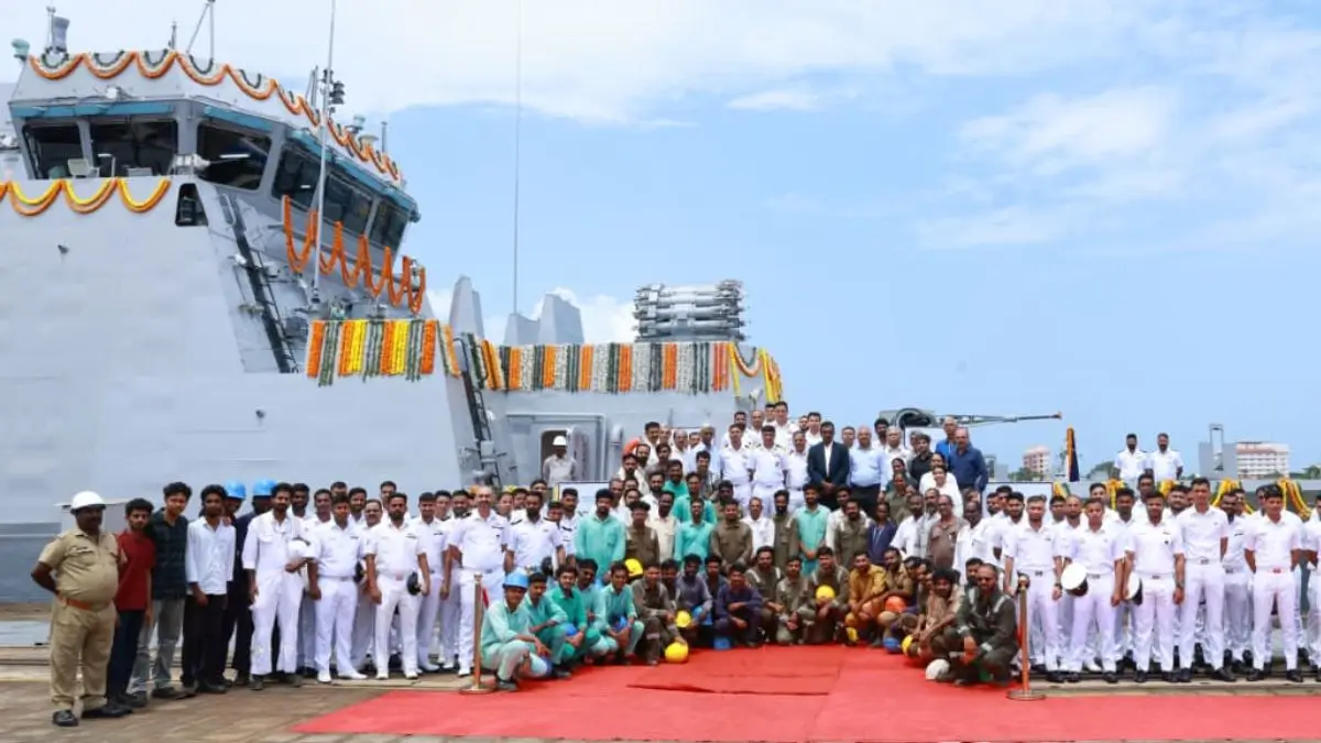 Indian Navy Mangrol ASW craft