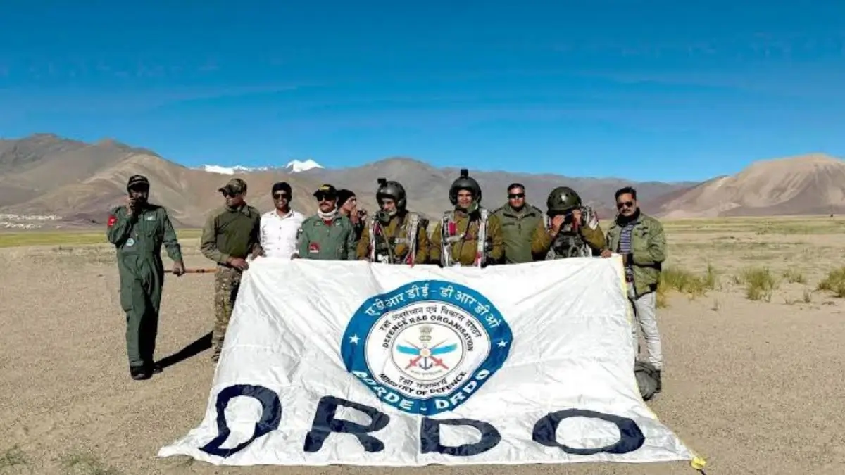indigenous military combat parachute