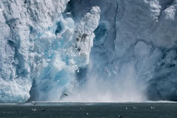 himalayan glacier collapse Nepal