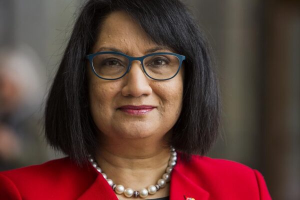 नीली बेंदापुडी