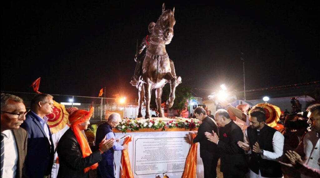 छत्रपति शिवाजी की मूर्ति