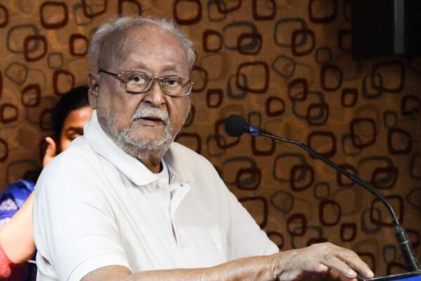 "जयंत महापात्र"