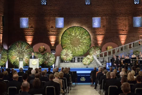 "नोबेल फाउंडेशन का निर्णय उलटा"