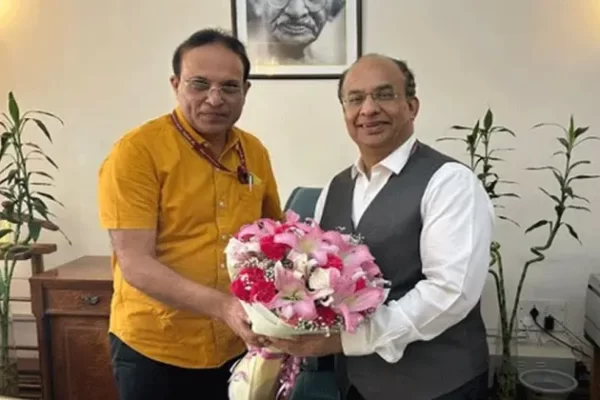 मनीष देसाई पीआईबी नियुक्ति