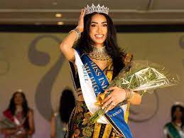 " रिजुल मैनी मिस इंडिया यूएसए"