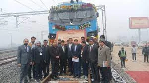 रेलवे और सड़क बुनियादी ढांचा परियोजनाएं